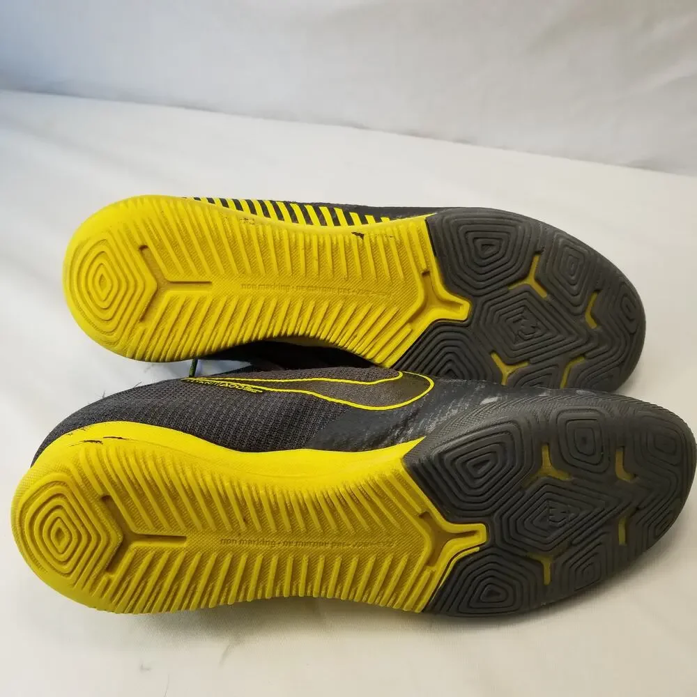 Nike Mercurial Superfly 6ClubPro Indoor Soccer Shoes Mens 10.5 AH7373-070 AS-IS